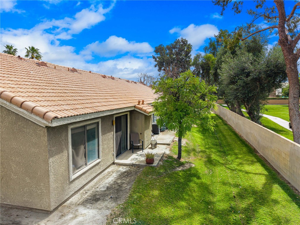 40900 Breezy Pass Road, Unit D Palm Desert, CA 92211 - Photo 4 of 61