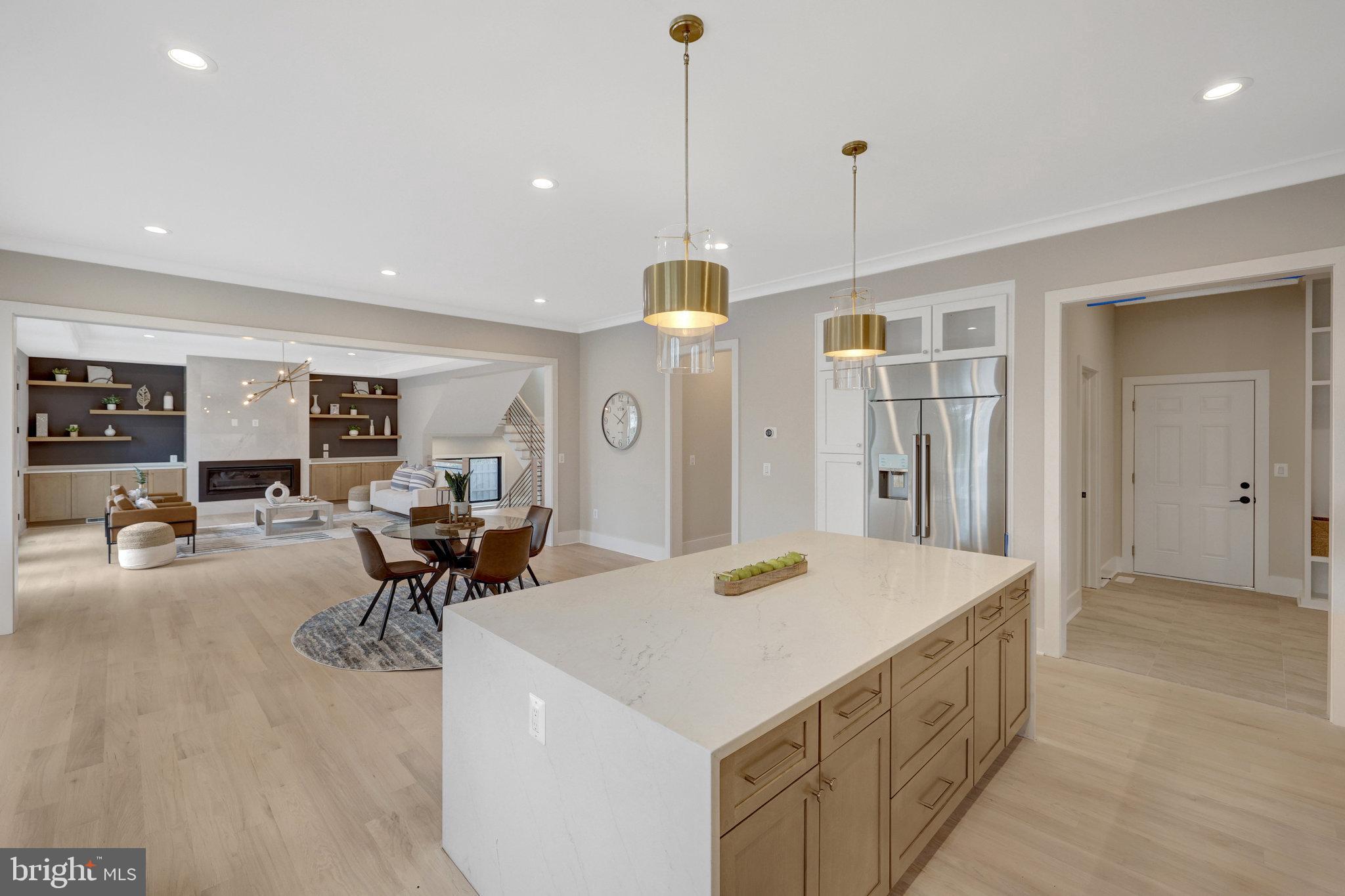 7916 Lewinsville Road McLean, VA 22102 - Photo 15 of 100 Large island