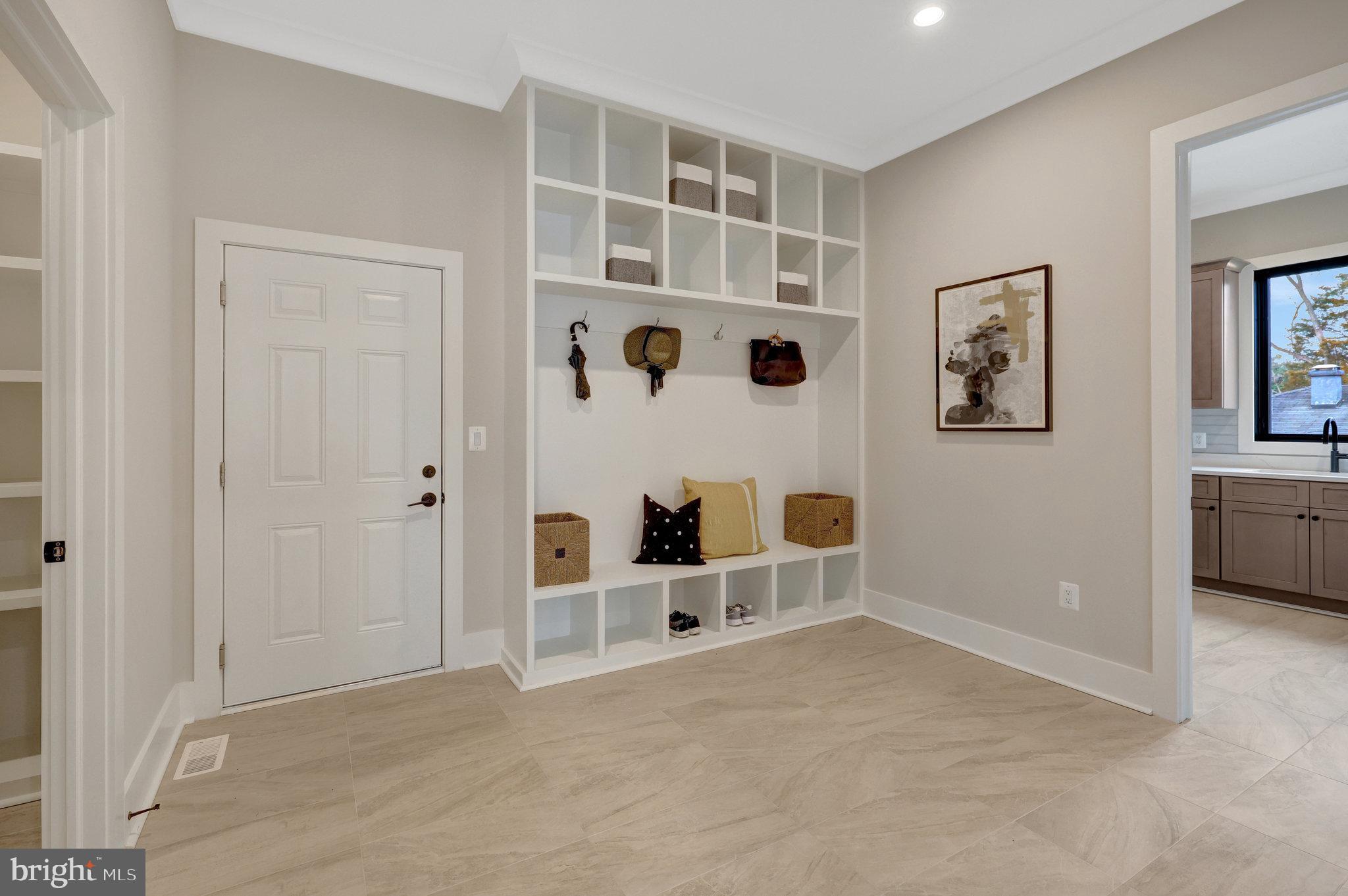 7916 Lewinsville Road McLean, VA 22102 - Photo 20 of 100 Mudroom with built-in cubies