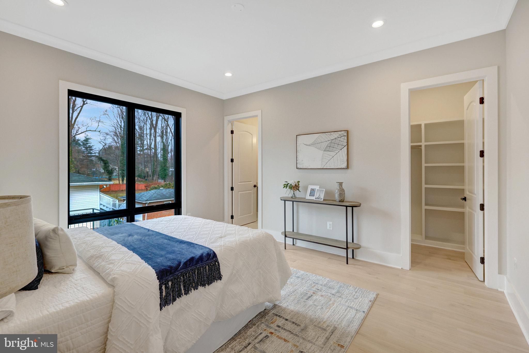 7916 Lewinsville Road McLean, VA 22102 - Photo 21 of 100 Main level bedroom