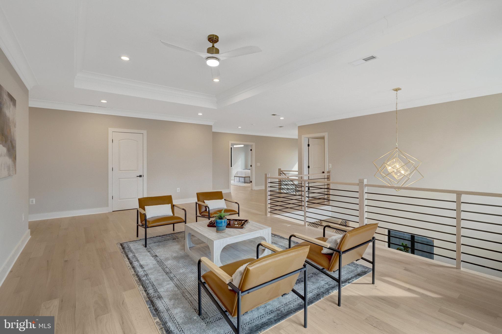7916 Lewinsville Road McLean, VA 22102 - Photo 30 of 100 second level landing/second family room