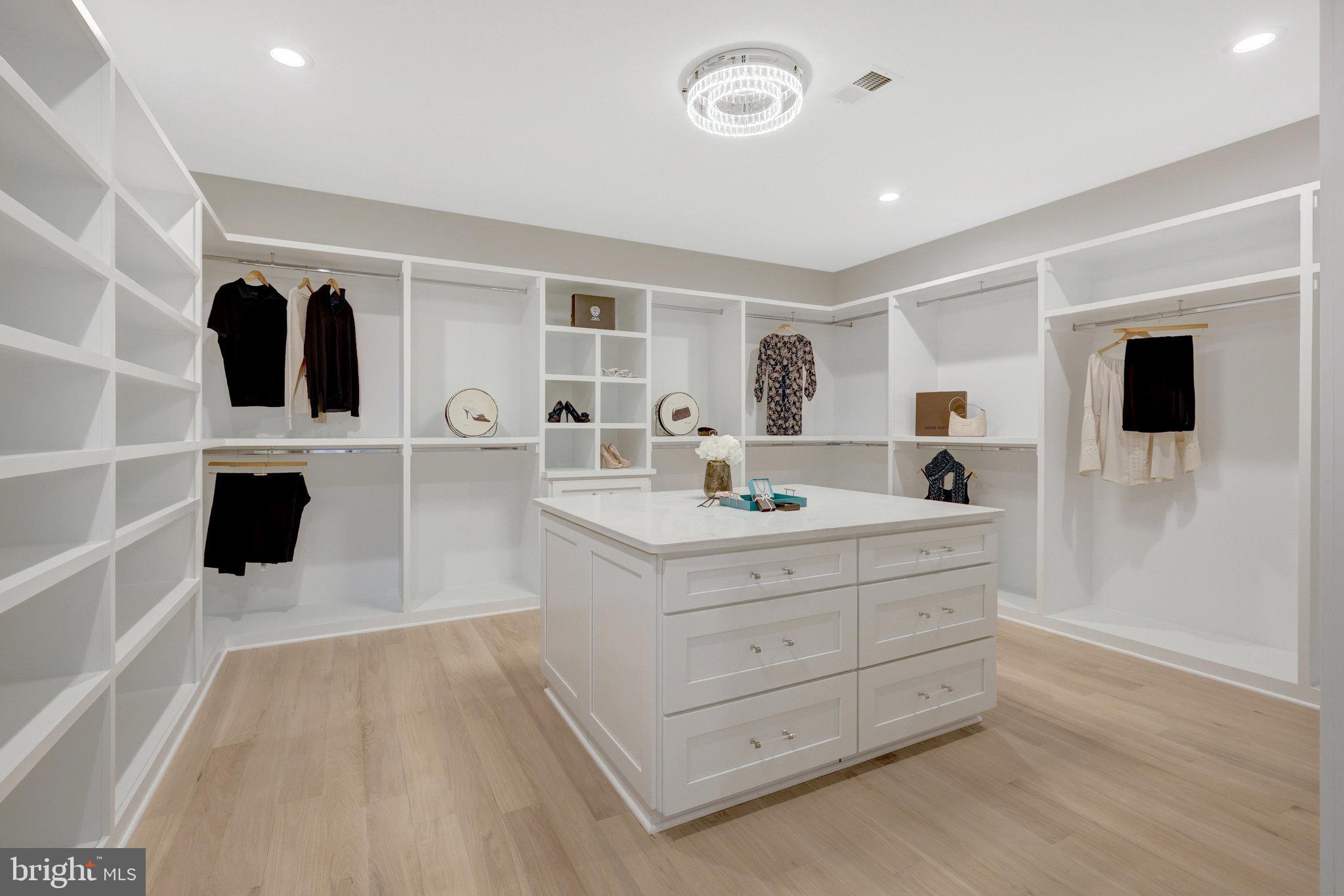 7916 Lewinsville Road McLean, VA 22102 - Photo 46 of 100 Large walk-in closet with built-ins