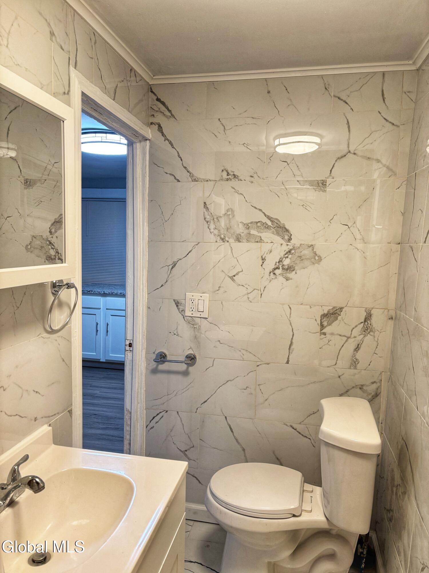 1133 Cutler Street Schenectady, NY 12303 - Photo 9 of 17 IMG_2785