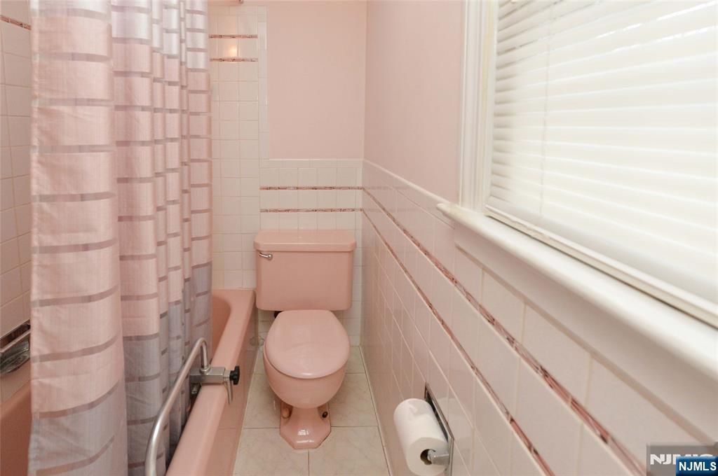 44 Jasper Avenue Teaneck, NJ 07666 - Photo 16 of 23