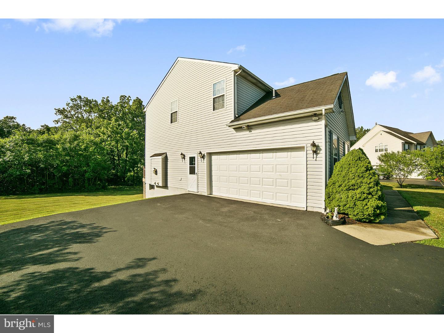 72 Percheron Drive Spring City, PA 19475 - Photo 2 of 20