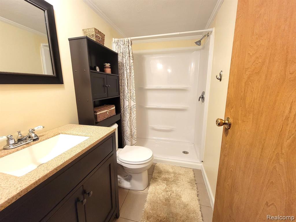 8486 Silver Lake Road Linden, MI 48451 - Photo 17 of 34 Gallery Image 17