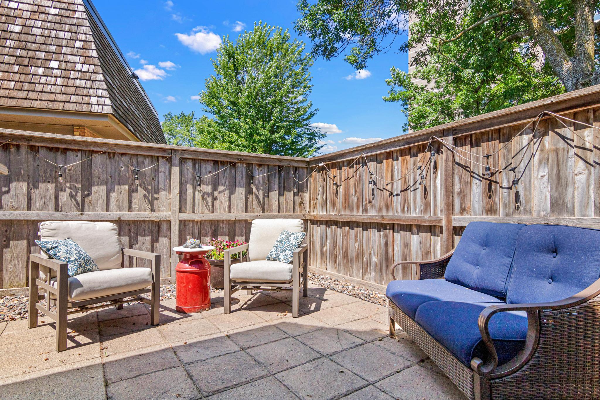 6487 Barrie Road Edina, MN 55435 - Photo 6 of 22