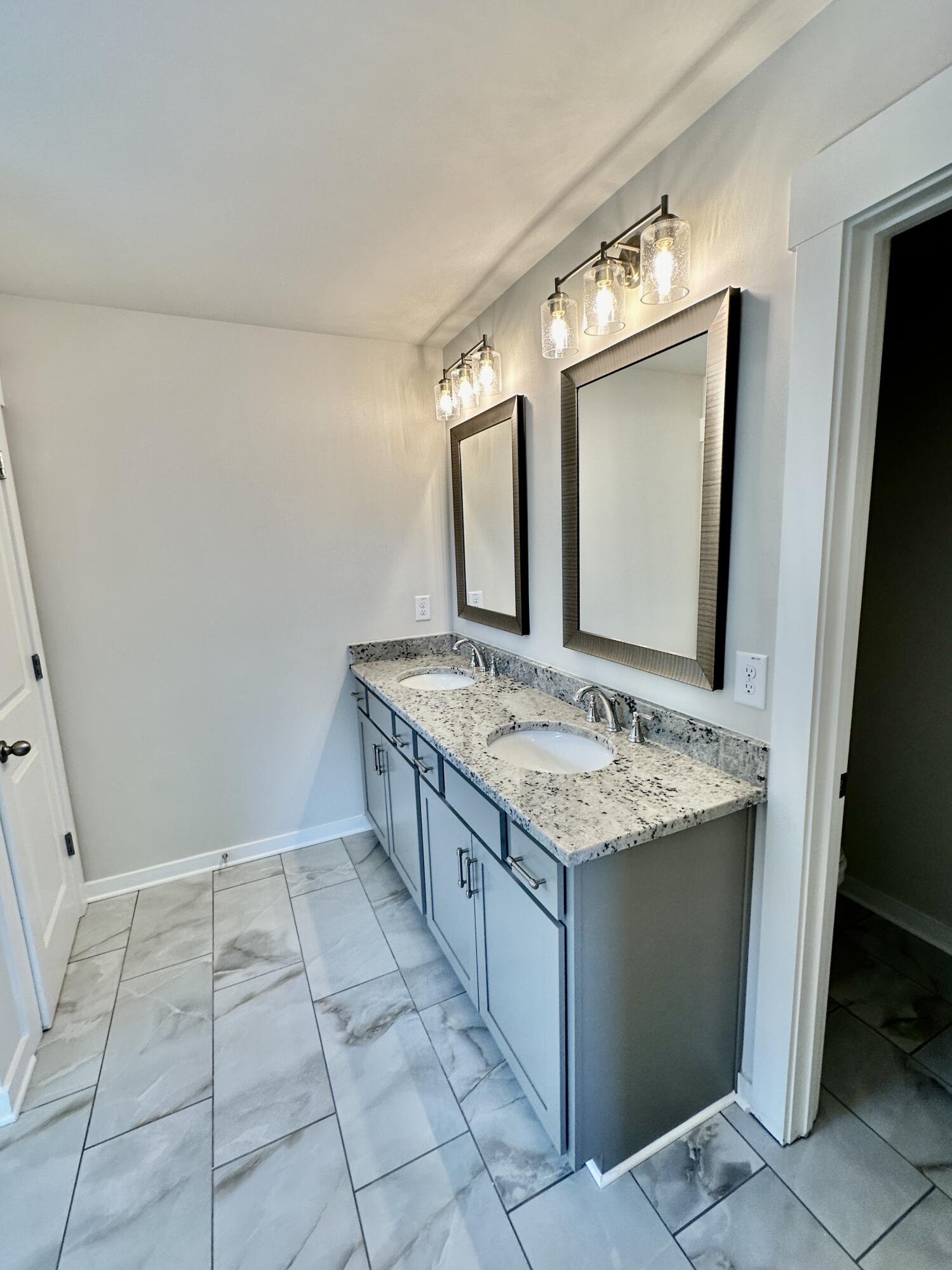 1729 Firelight Way, Unit 73 Ooltewah, TN 37363 - Photo 10 of 16 43A84F7C-E6B5-4E30-A393-ABF91EF5908A_1_2