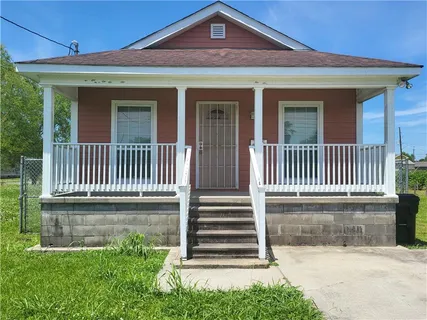 $1,645 | 1806 Egania Street, New Orleans, LA 70117
