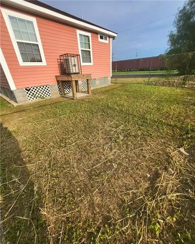 $1,645 | 1806 Egania Street, New Orleans, LA 70117