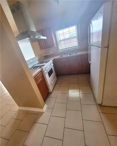 $1,645 | 1806 Egania Street, New Orleans, LA 70117