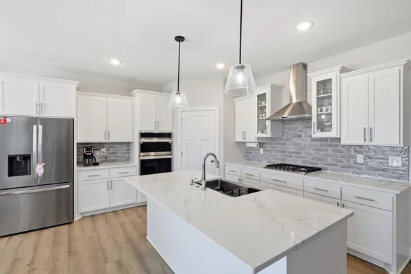 $610,000 | 9934 14th Circle Northeast, St. Michael, MN 55376