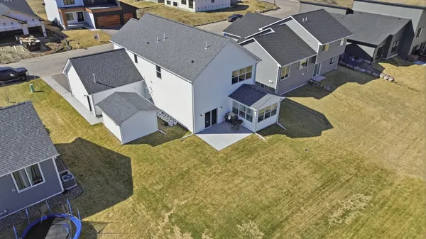 $610,000 | 9934 14th Circle Northeast, St. Michael, MN 55376