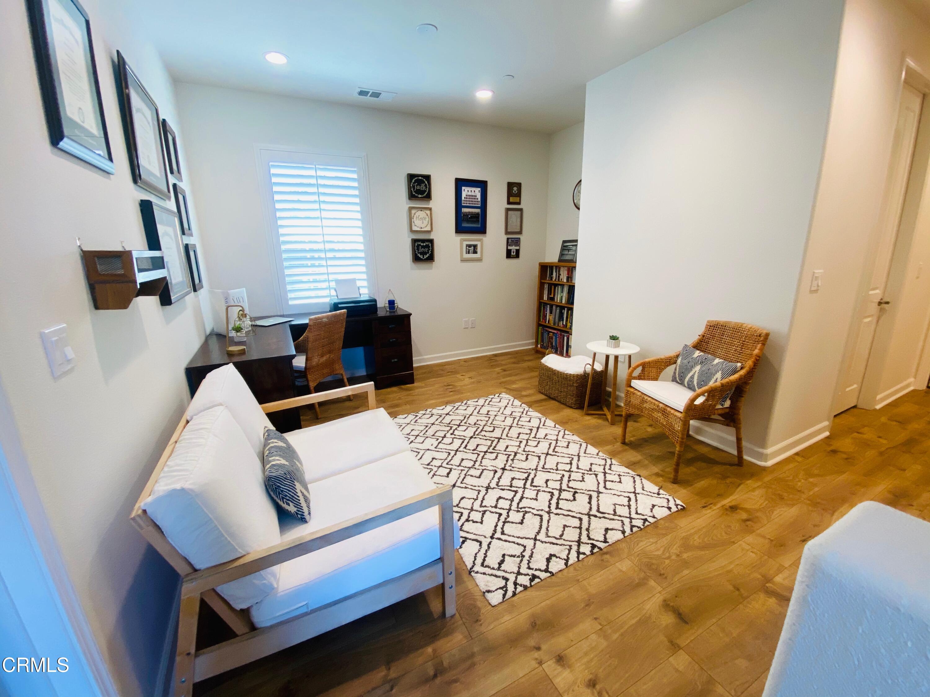 1645 Range Road Oxnard, CA 93036 - Photo 8 of 34 a living room with furniture
