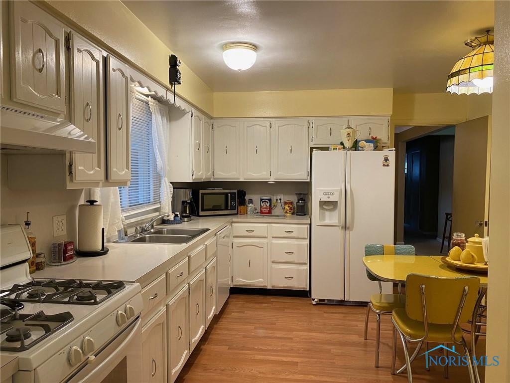 3157 West Laskey Road Toledo, OH 43613 - Photo 6 of 20 Gallery Image 6