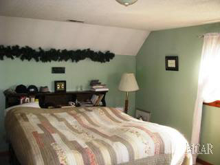 7951 Dixon Road Monroe, MI 48161 - Photo 9 of 16 20102241-8.JPG