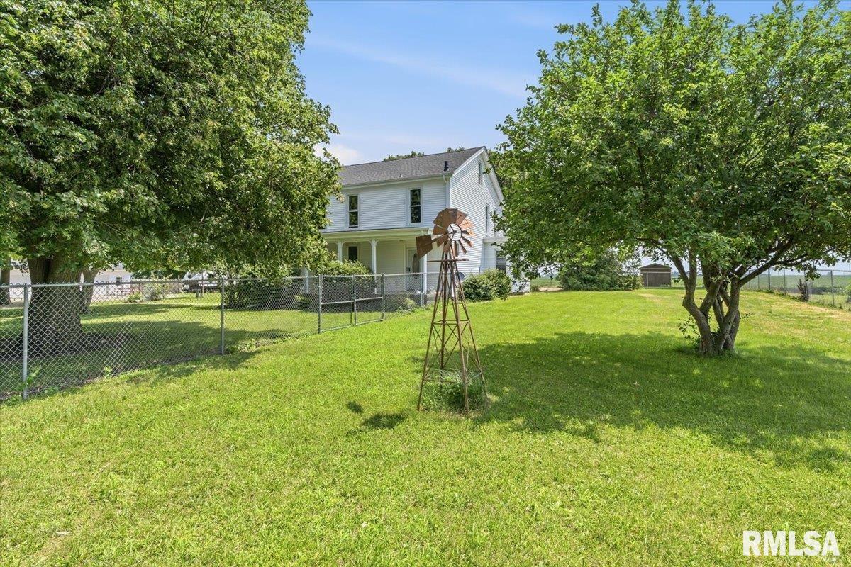 17124 Engel Street Athens, IL 62613 - Photo 3 of 46