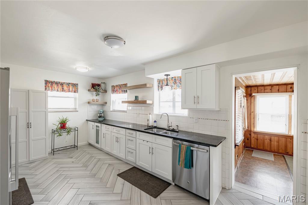 7328 Ravinia Drive Pasadena Hills, MO 63121 - Photo 17 of 63