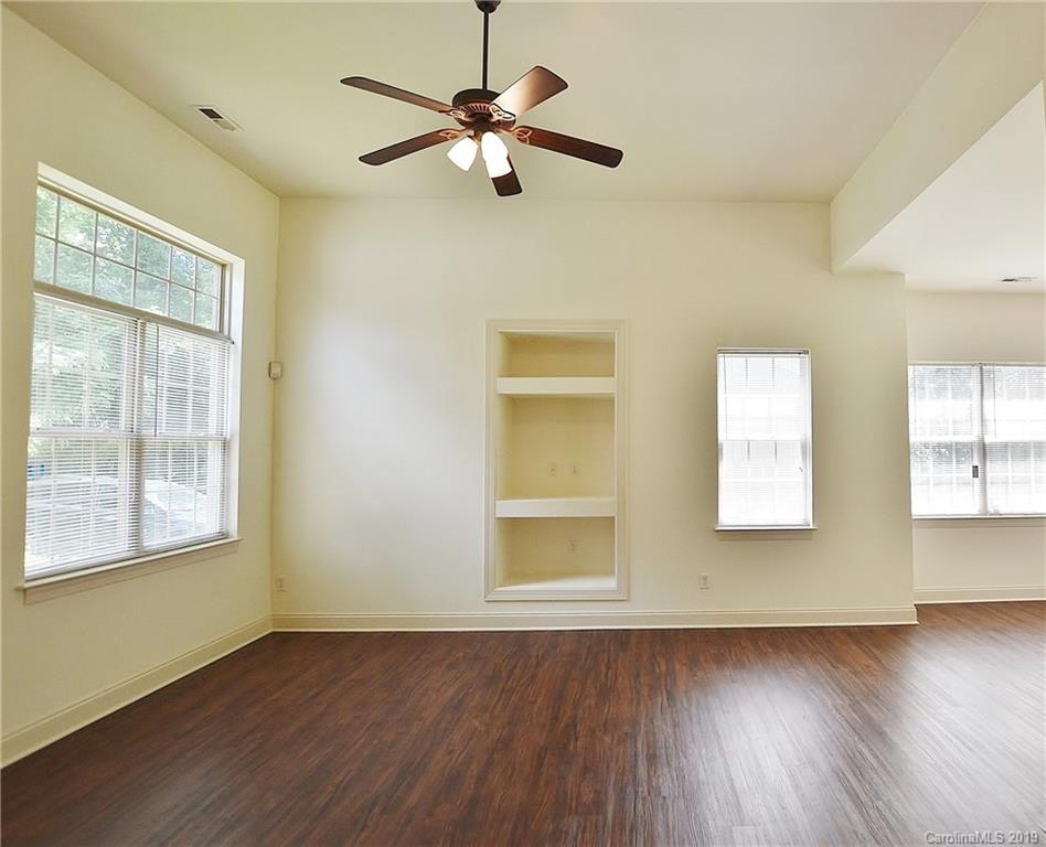 3710 Lake Road Charlotte, NC 28269 - Photo 2 of 16