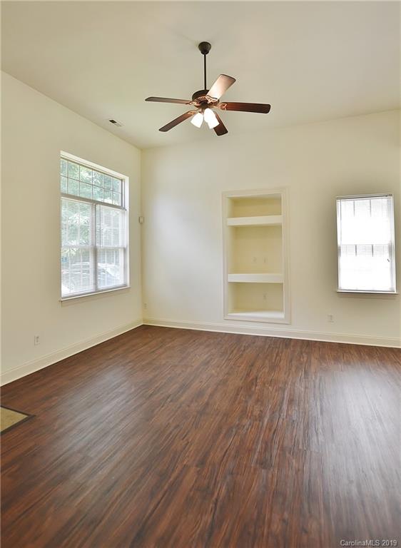 3710 Lake Road Charlotte, NC 28269 - Photo 3 of 16