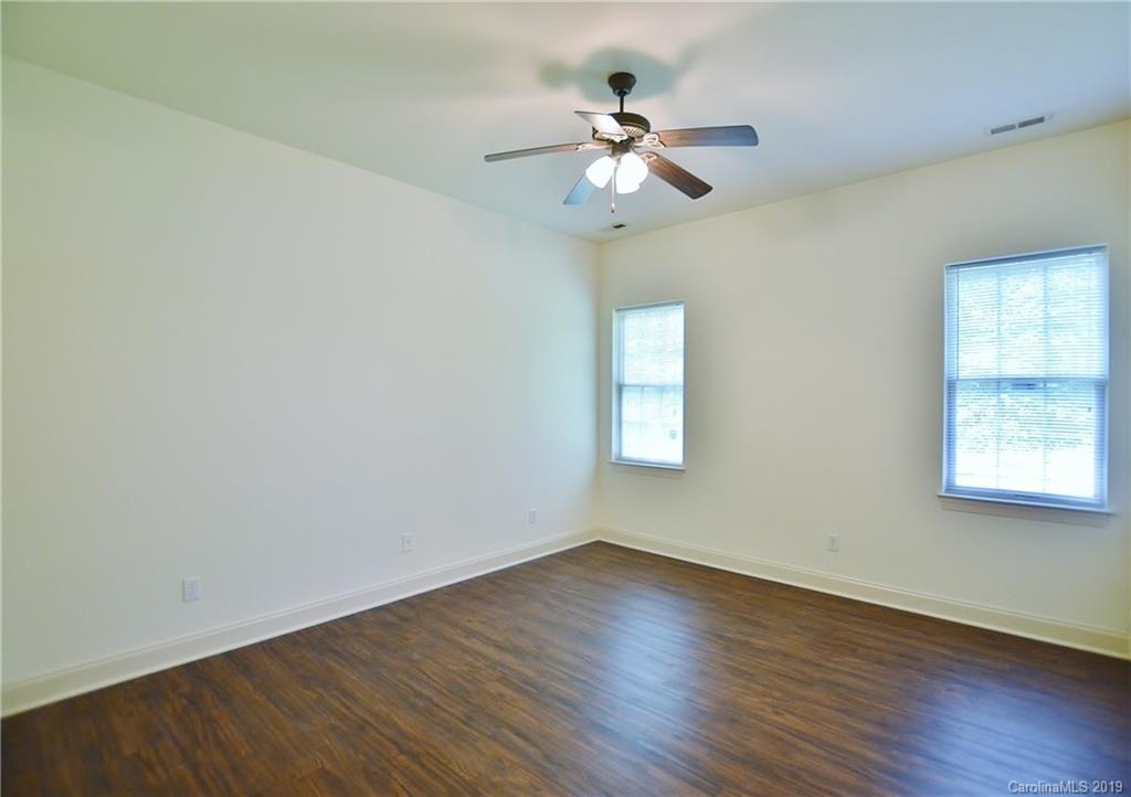 3710 Lake Road Charlotte, NC 28269 - Photo 9 of 16