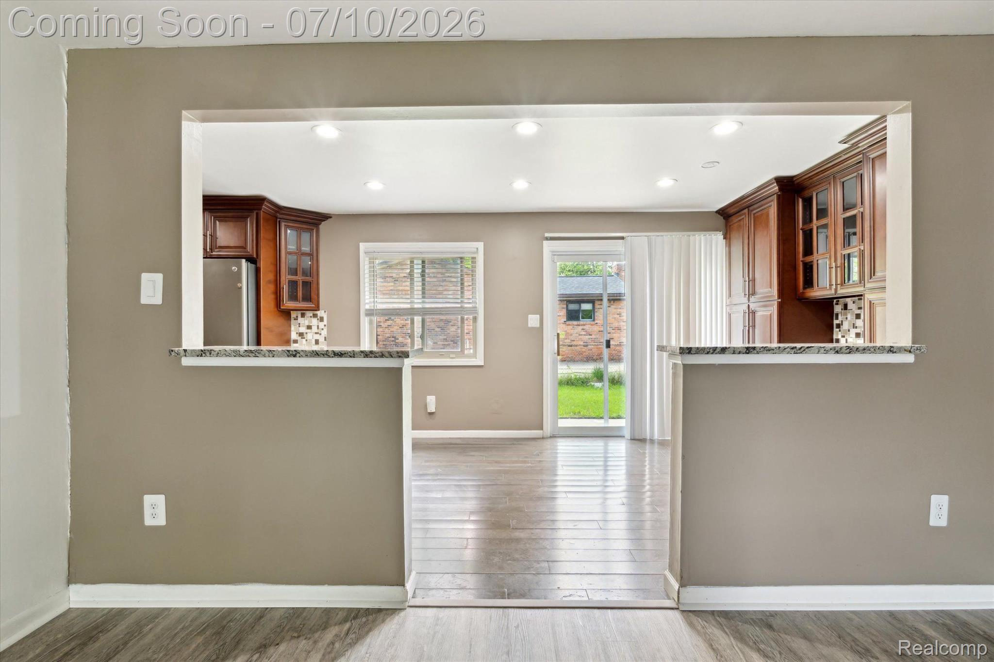 500 Trombley Road Troy, MI 48083 - Photo 9 of 32