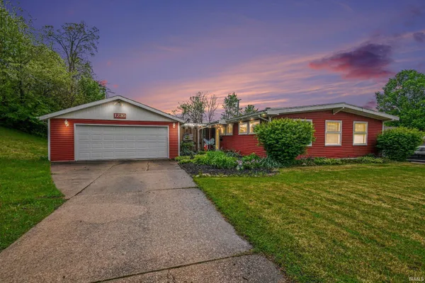 $215,000 | 1730 Ridgedale Road, South Bend, IN 46614