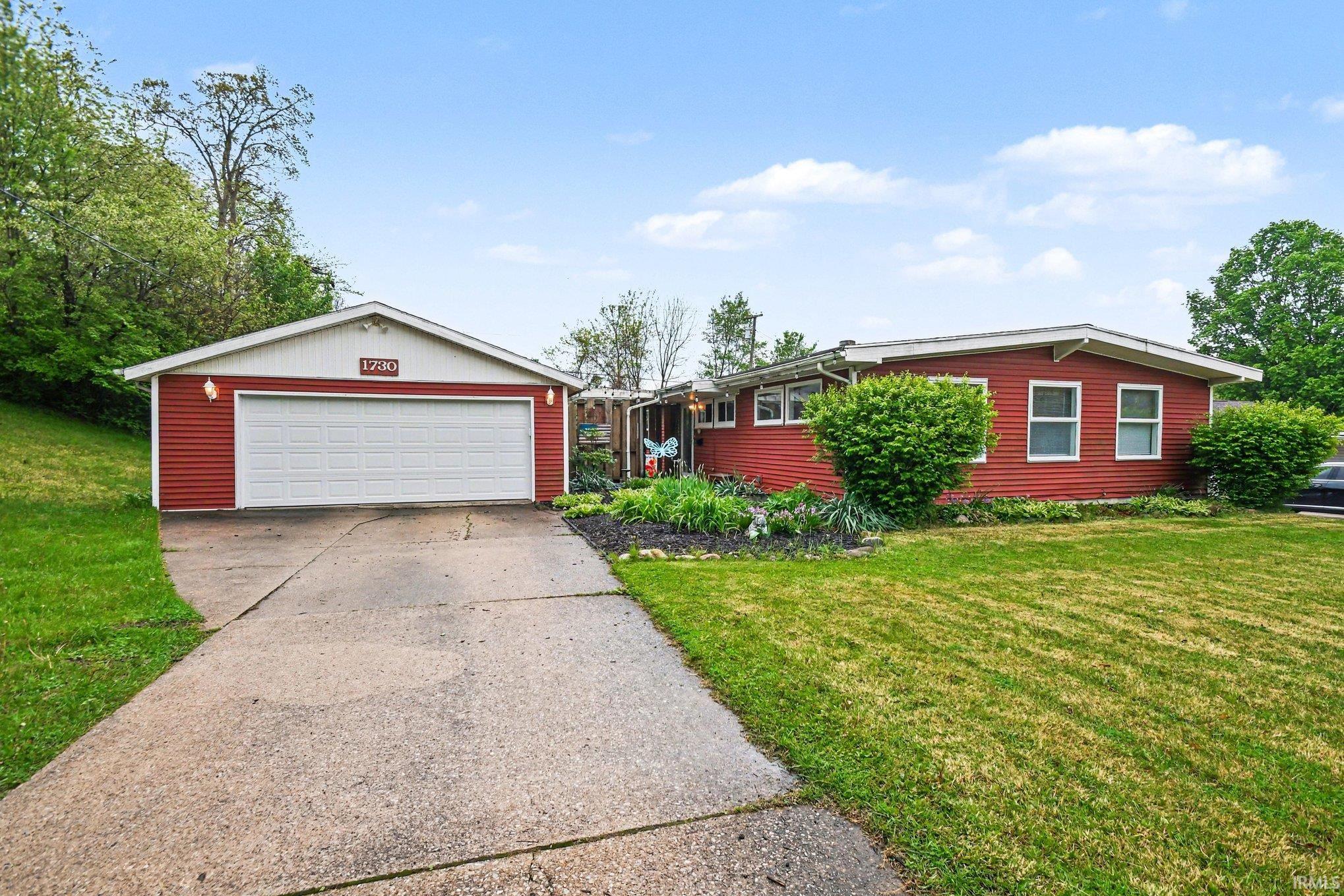 1730 Ridgedale Road South Bend, IN 46614 - Photo 2 of 26