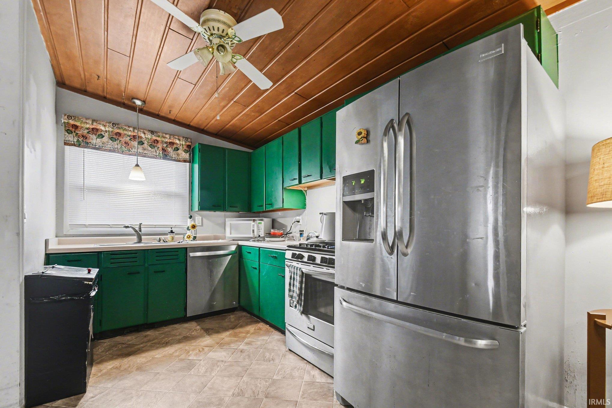 1730 Ridgedale Road South Bend, IN 46614 - Photo 8 of 26