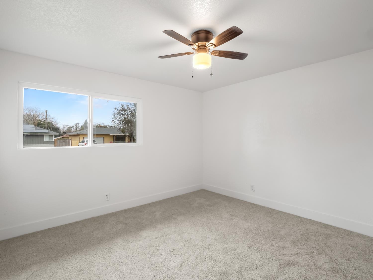 568 East San Ramon Avenue Fresno, CA 93710 - Photo 20 of 27