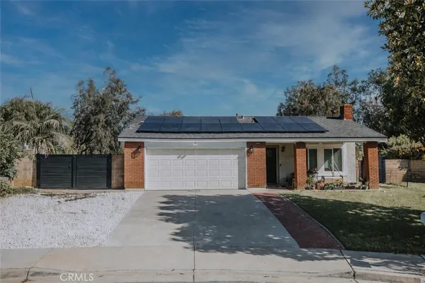 $3,600 | 2438 Emerson Drive, Corona, CA 92882