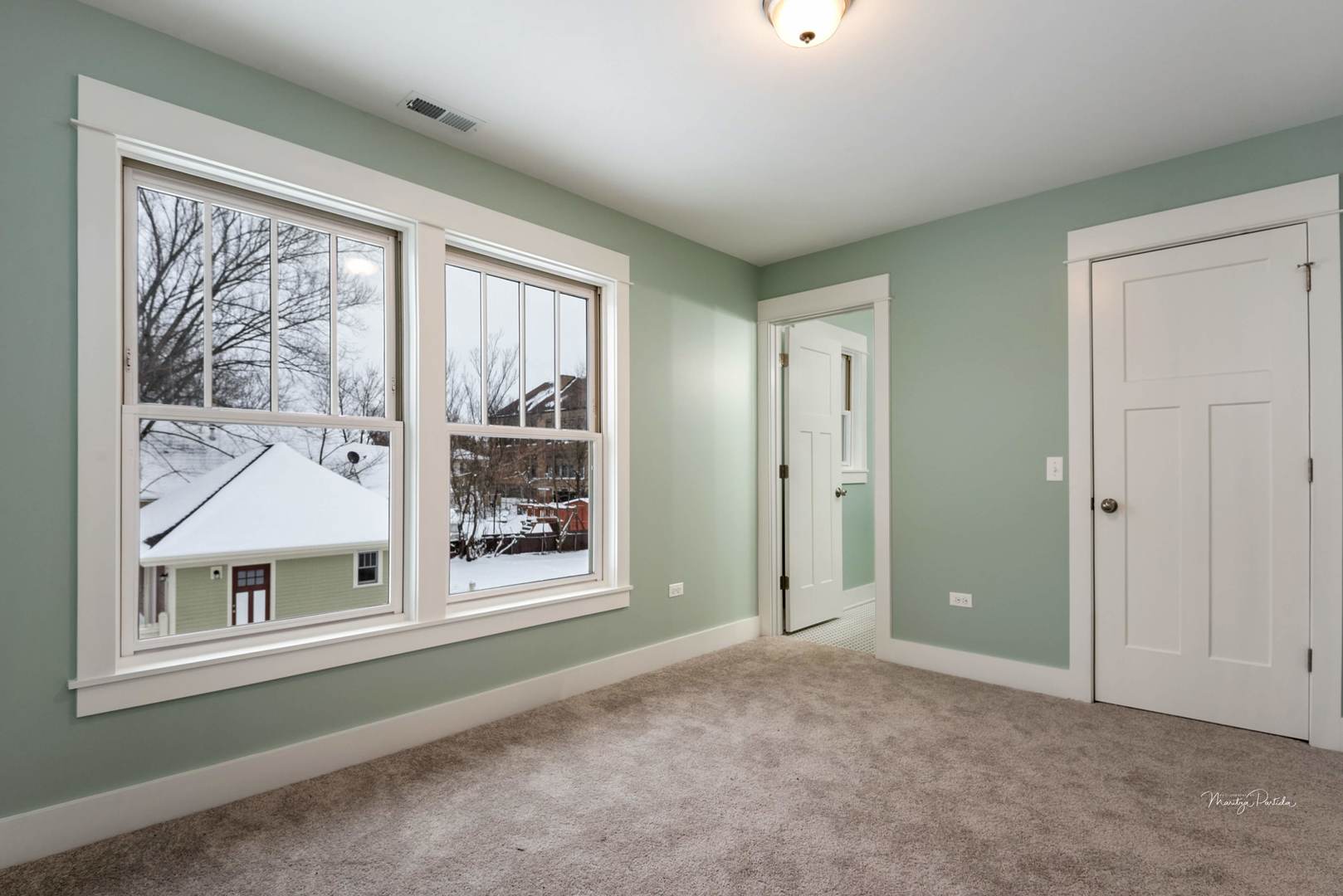 277 North Spring Street Elgin, IL 60120 - Photo 18 of 28
