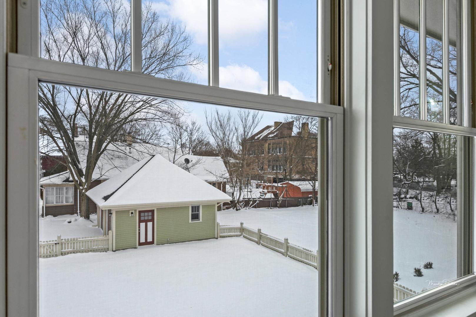 277 North Spring Street Elgin, IL 60120 - Photo 19 of 28