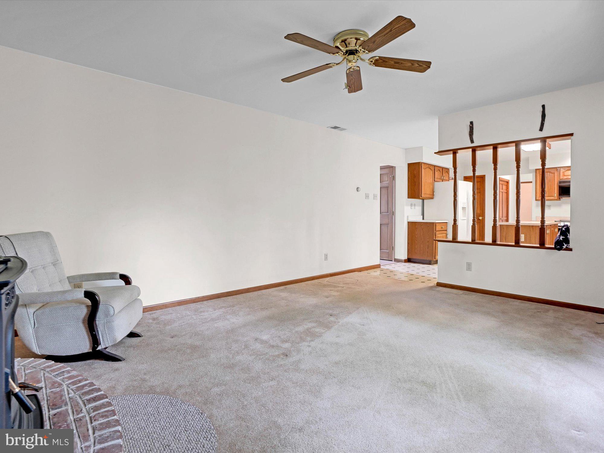 147 Frantz Road Pine Grove, PA 17963 - Photo 17 of 28 Family Room/Kitchen