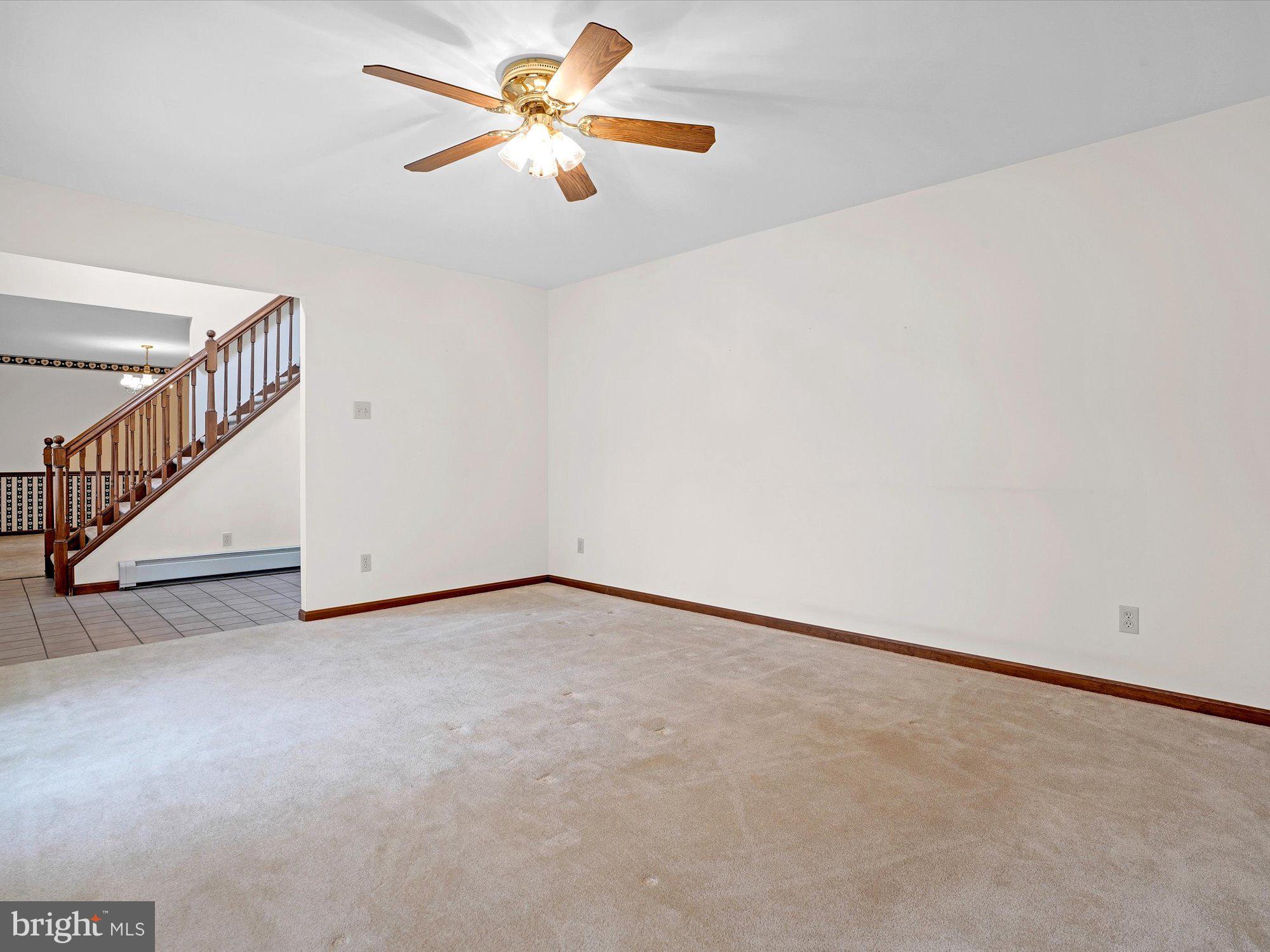 147 Frantz Road Pine Grove, PA 17963 - Photo 9 of 28 Living Room