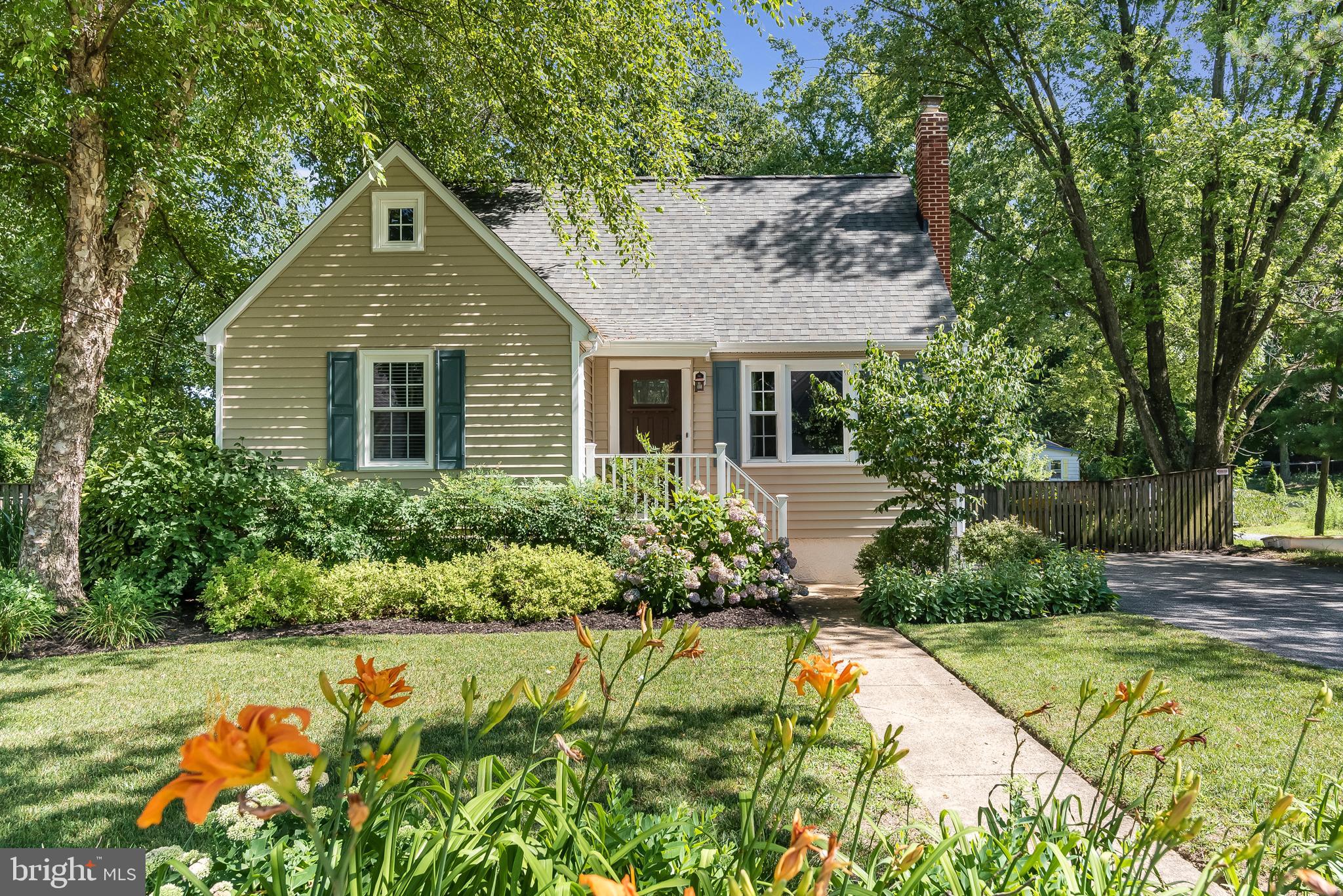 461 Broadwater Road Arnold, MD 21012 - Photo 1 of 46 Gallery Image 1