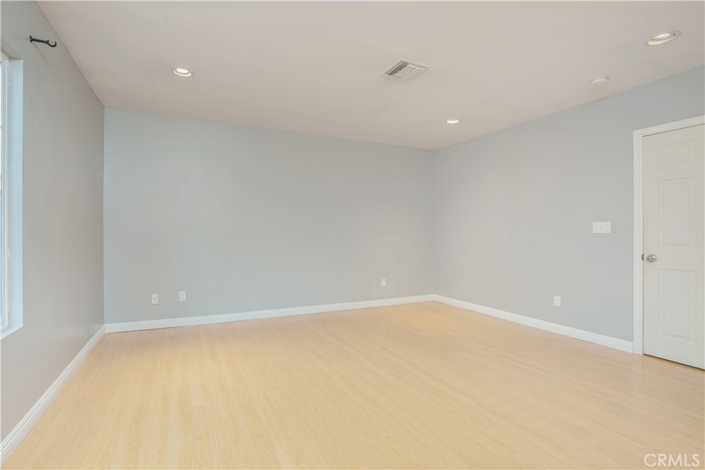 1420 North Frederic Street Burbank, CA 91505 - Photo 18 of 50
