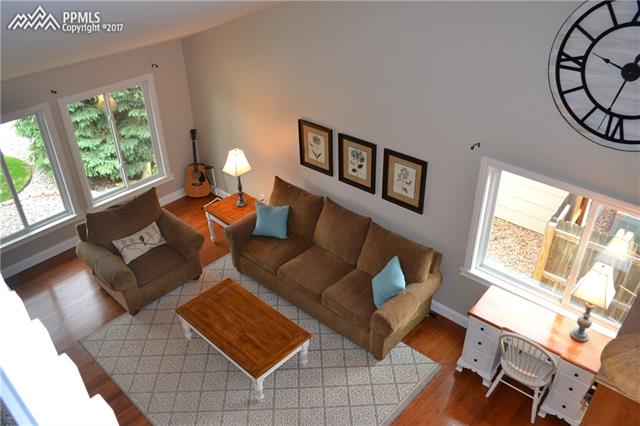 585 Red Cliff Road Colorado Springs, CO 80906 - Photo 9 of 27