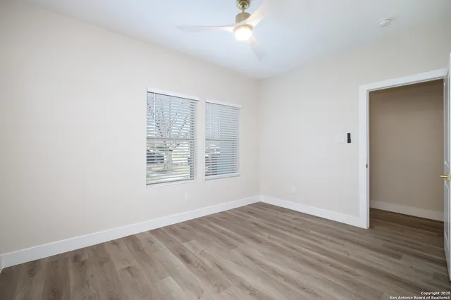 $1,749 | 1644 West Mistletoe Avenue, Unit 201, San Antonio, TX 78201