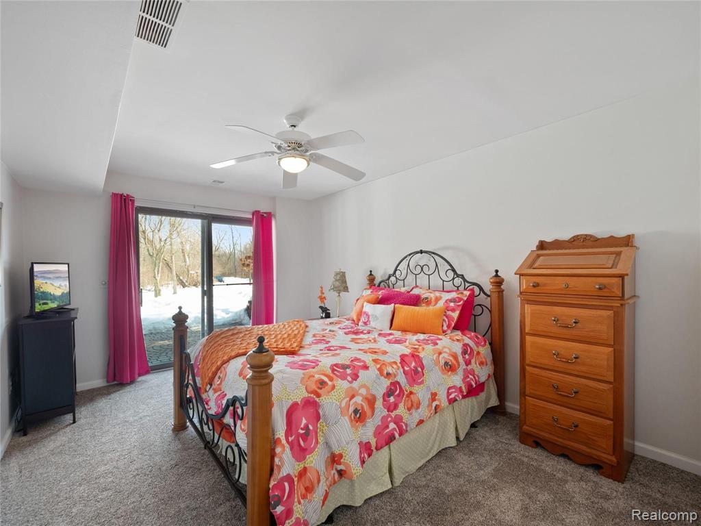 21311 Metroview Road Farmington Hills, MI 48335 - Photo 48 of 78