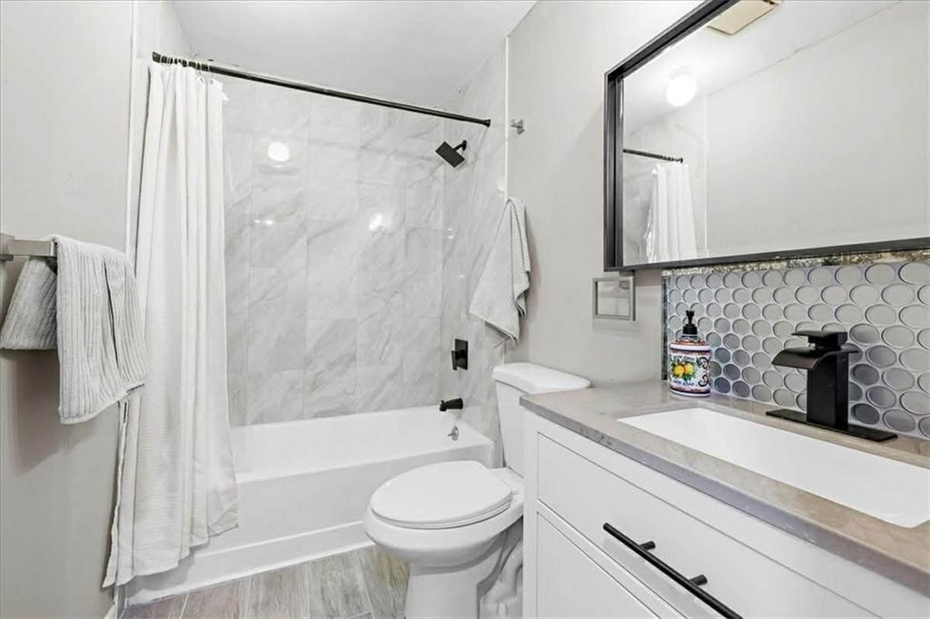 8135 Holmes Road, Unit 202 Kansas City, MO 64131 - Photo 14 of 16