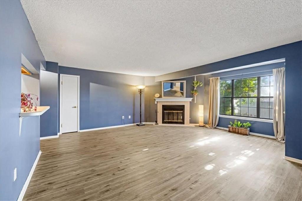 8135 Holmes Road, Unit 202 Kansas City, MO 64131 - Photo 4 of 16