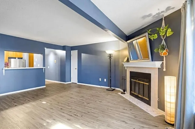 $90,000 | 8135 Holmes Road, Unit 202, Kansas City, MO 64131