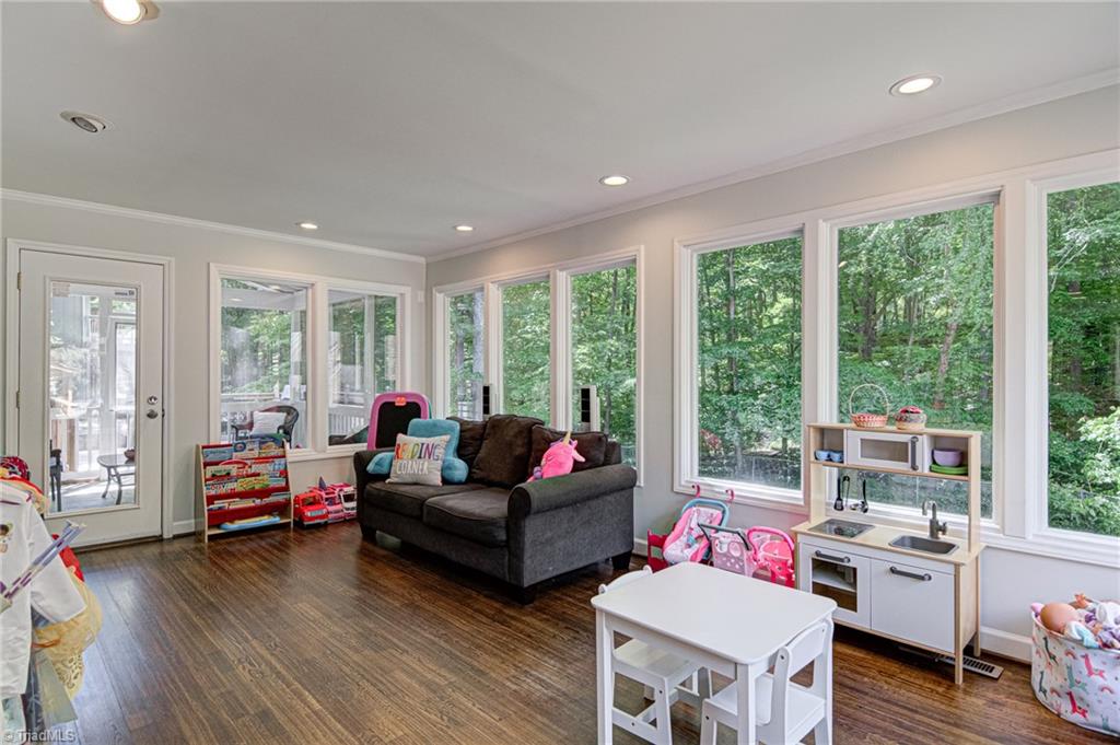 5103 Tower Road Greensboro, NC 27410 - Photo 10 of 37 Gallery Image 10