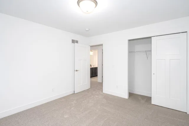 $830,000 | 1924 Percy Lane, Highland, MI 48357