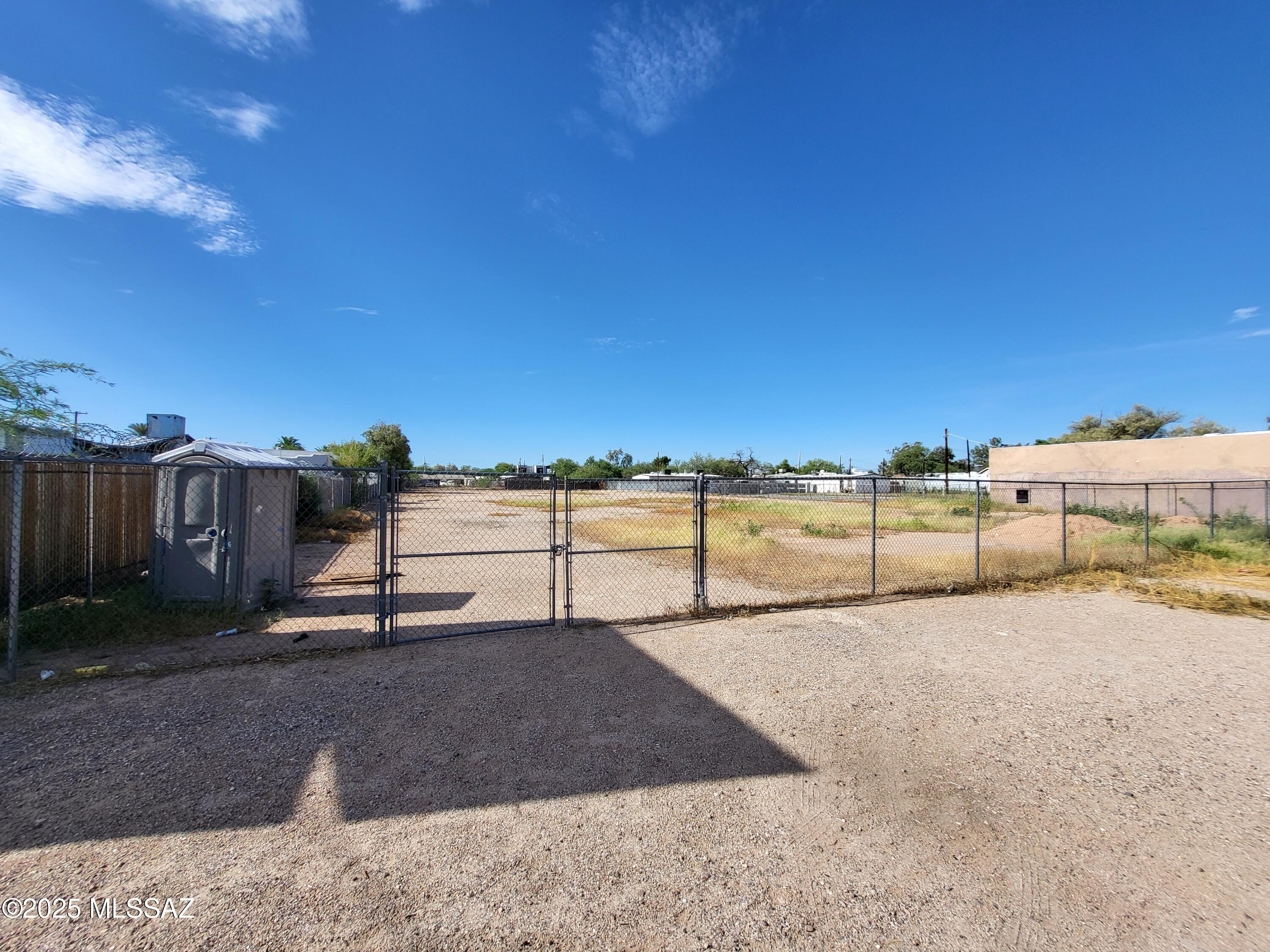 340 East Prince Road, Unit 2 Tucson, AZ 85705 - Photo 3 of 8