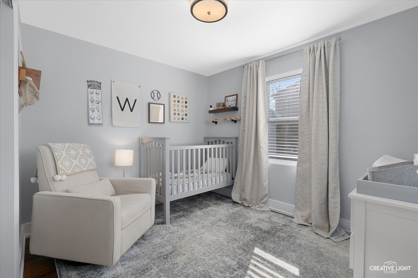 4629 Drendel Road Downers Grove, IL 60515 - Photo 10 of 28 a view of a livingroom with furniture and white walls