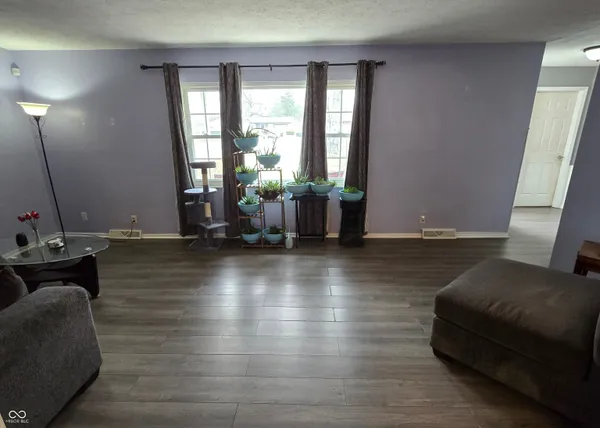 $269,000 | 946 North Mitchner Avenue, Indianapolis, IN 46219