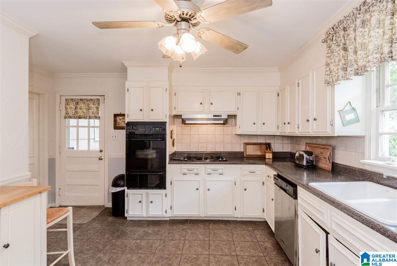 3430 Avalon Road Homewood, AL 35209 - Photo 12 of 33