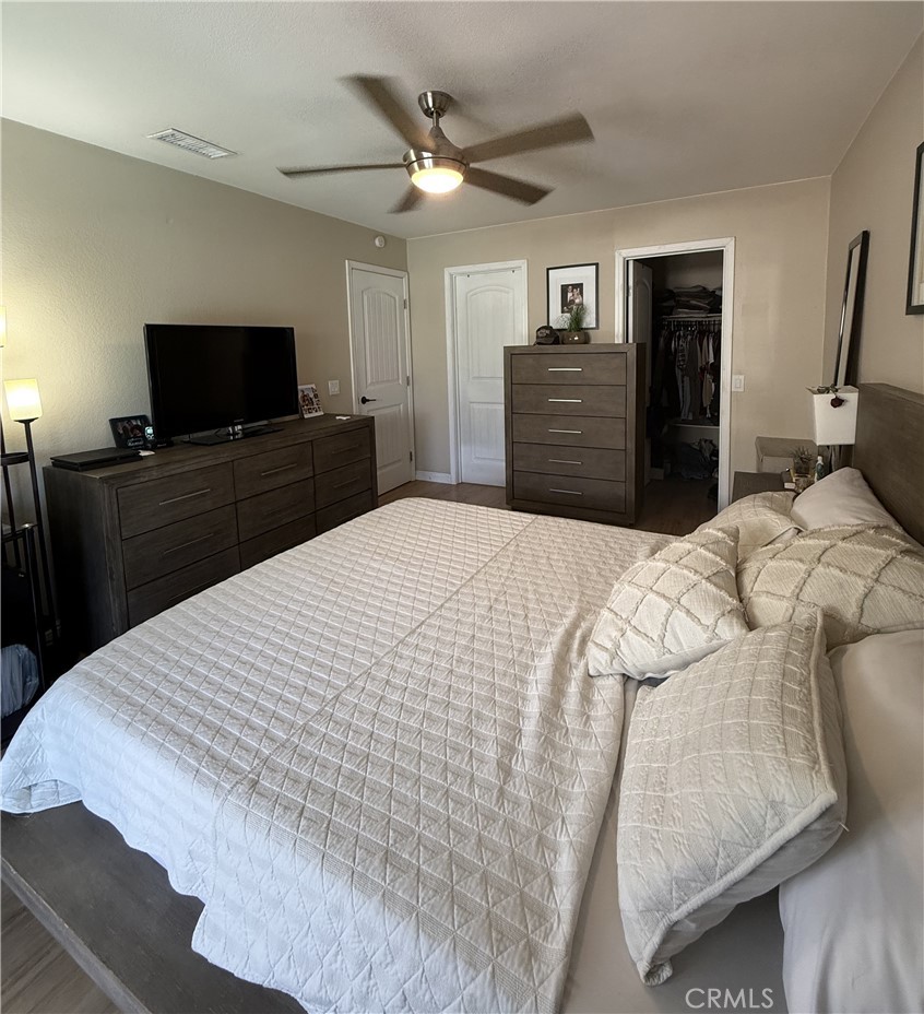 3165 Weatherby Drive Riverside, CA 92503 - Photo 17 of 30 Primary Bedroom